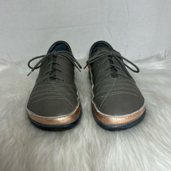 Naot Kumara Foggy Grey/Soft Gold Rose Leather Lace Up Casual Shoes Sz 40 - Picture 3 of 8
